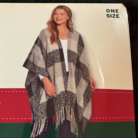 Woolrich Cozy Blanket Wrap - Picture 2 of 3